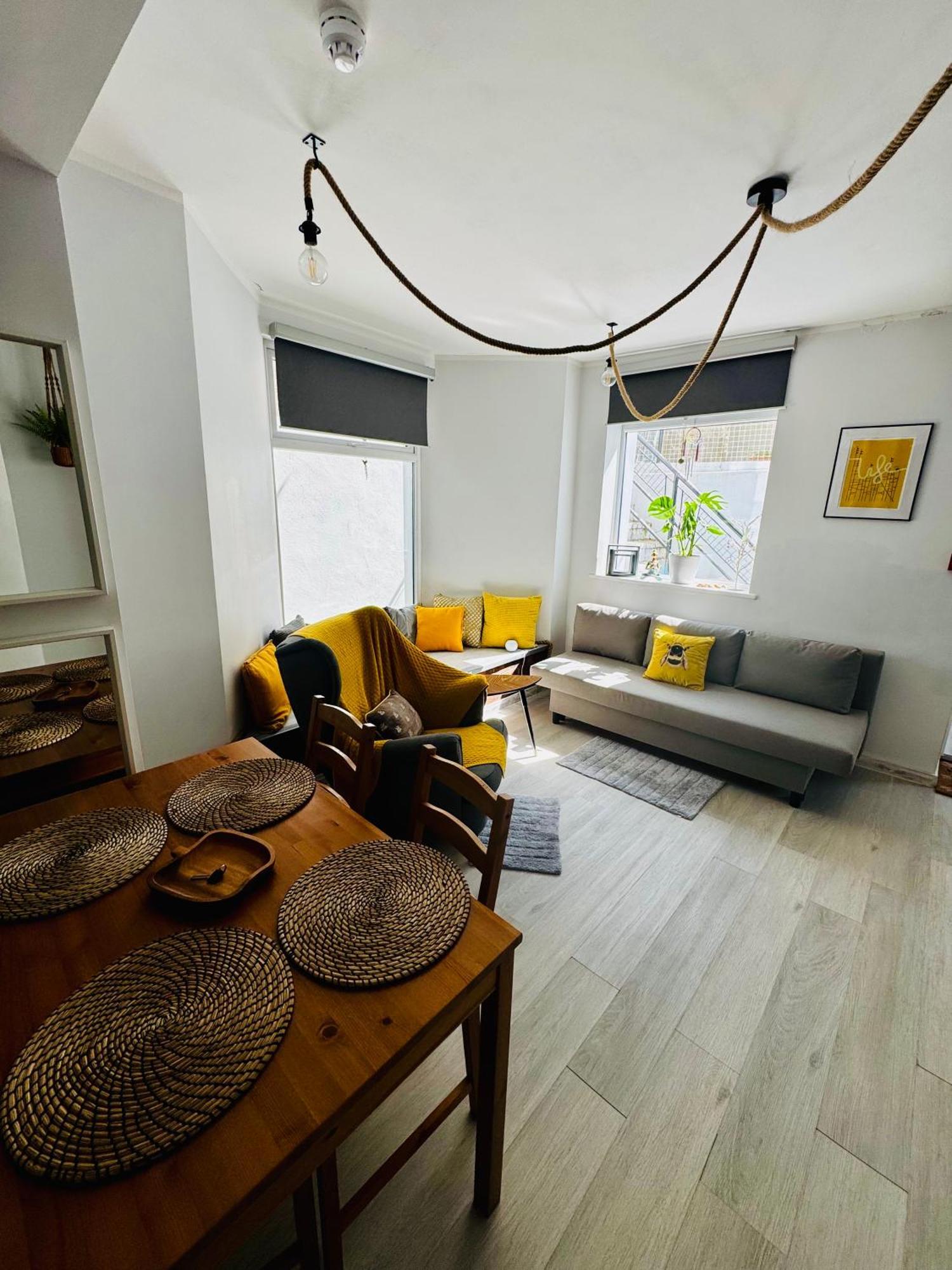 Bright Holidays Kemptown Apartment ブライトン エクステリア 写真