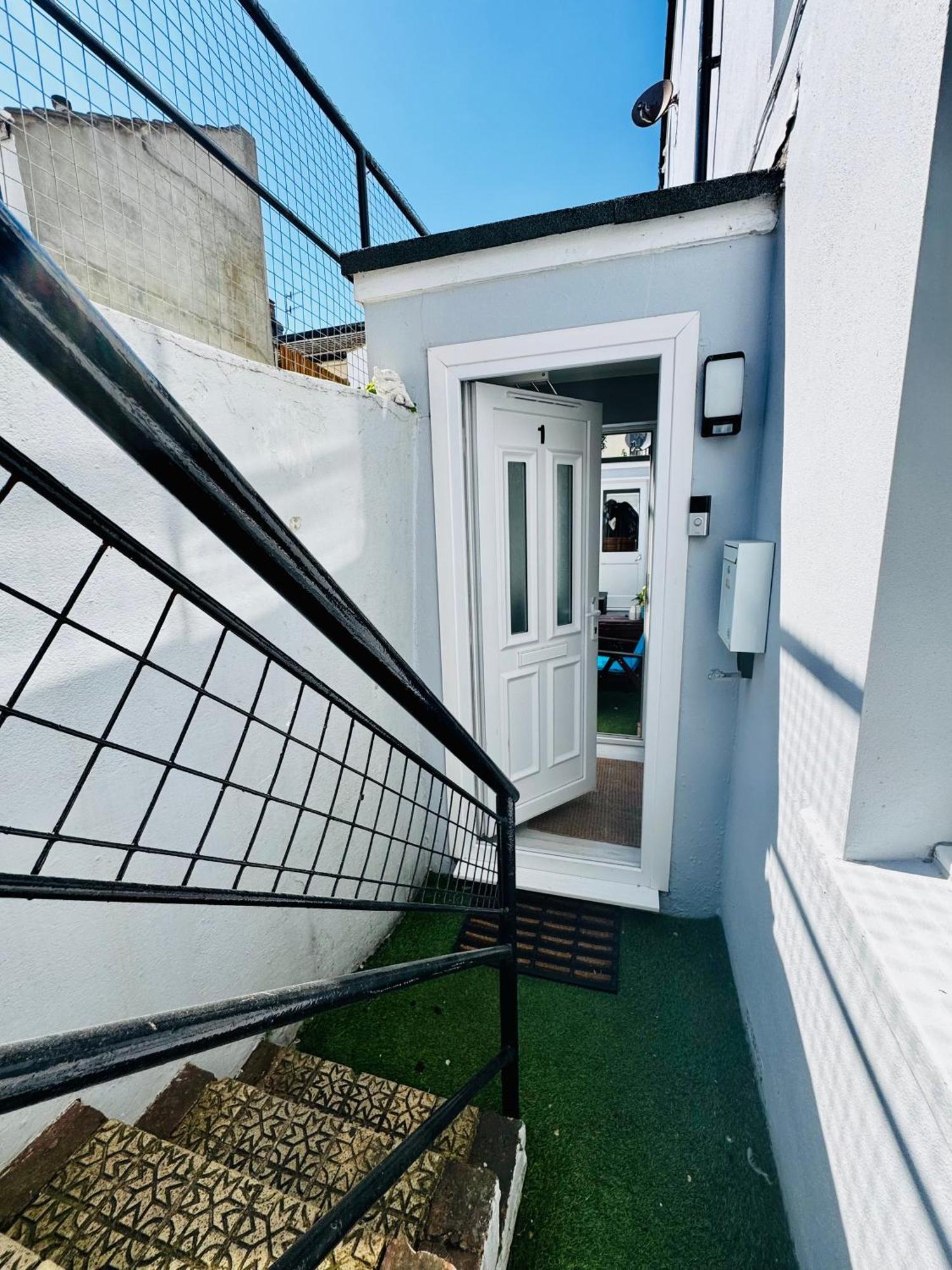 Bright Holidays Kemptown Apartment ブライトン エクステリア 写真